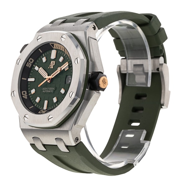 Audemars Piguet Royal Oak Offshore 15720ST.OO.A052CA.01
